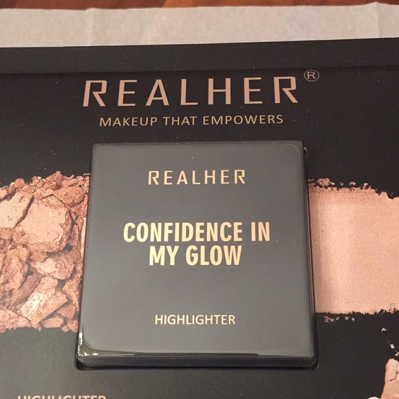 BNWT RealHer Highlighter and Eyeshadow Duo Set - Picture 2 of 4
